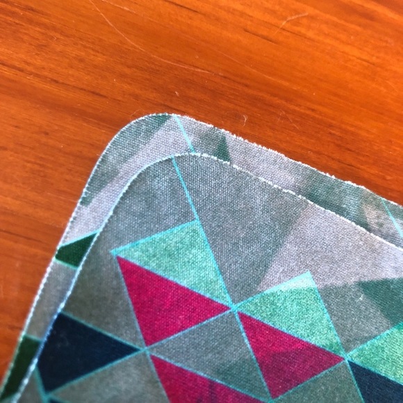 Oliver Peoples Eyewear Cleaning Cloth Multicolor Geometric Pattern Microfiber Mo - Picture 6 of 6